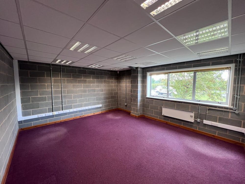 Offices At Moulton College, Chelveston Road - Image 4