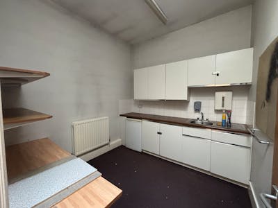 Unit 5, Stoke-on-Trent, Retail To Let - Kitchen
