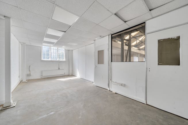 Unit 7 Concord Business Centre, West Acton, Industrial To Let / For Sale - 1466352-4-6a0f12da6286c.jpg