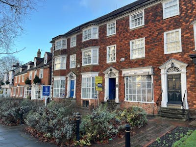 8-9 East Cross, Tenterden, Retail To Let - 8-9 Tenterden - Front.jpg