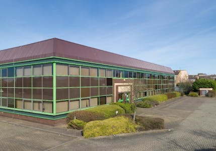 552 Fairlie Road, Slough, Industrial / Warehouse To Let - Screenshot 20251218 135541.png