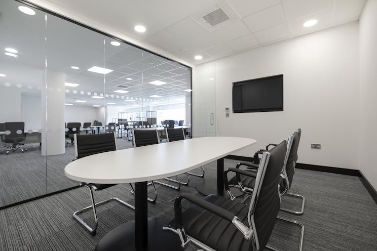Fourth Floor, Kingsgate House, 62 High Street, Redhill, Offices To Let - IW160625GKA026.jpg