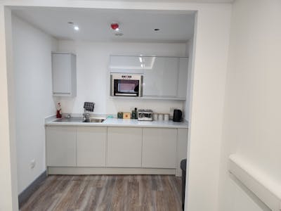 William Street, Hyde, Industrial/Logistics / Office To Let - 20231012_111950.jpg