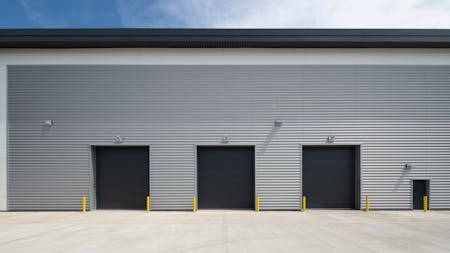 Bartley Junction, Bartley Wood Business Park, Hook, Industrial / Warehouse To Let - Unit 1 - loading