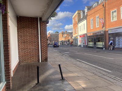 5 St. Martins Street, Wallingford, Class E Retail / Leisure / Retail / High Street Retail / Retail - In Town Lease Assignment - IMG_8357.JPG