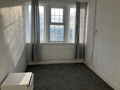 The Wykebeck Arms, Selby Road, Leeds, Pub For Sale - 17 WykeFFBed.jpg