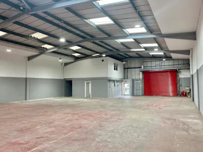 4 Liddall Way, West Drayton, Warehouse To Let - 4 Liddall - Warehouse 1.jpeg