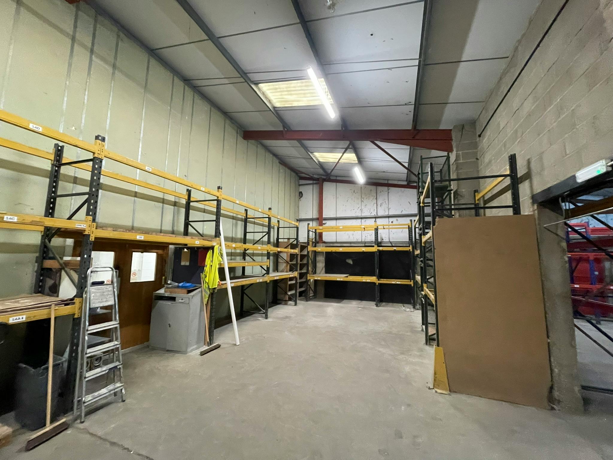 Unit 1 and Unit 2, 1 Frensham Road
