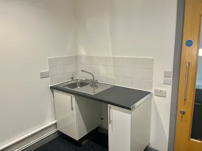 6 Langley Park, Langley, Warehouse To Let - 6 Langley - Kitchenette.jpeg