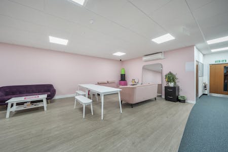 Unit 1 Bittacy Business Centre, London, Industrial/Logistics / Office To Let / For Sale - 1429307-5-69b1a59faa39d.jpg