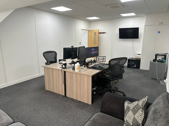 Burgundy Court, 64/66 Springfield Road, Chelmsford, Office To Let - WhatsApp Image 20251008 at 142449_717c39cc.jpg