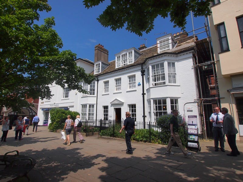 3rd Floor, 14 Carfax, Horsham, Office To Let - P1010572 front.jpg