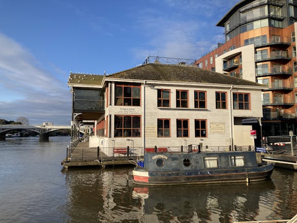 Turks Boat Yard, Kingston upon Thames, A4 (drinking establishment) / Restaurant To Let - IMG_3575.JPG