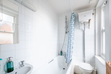 Flat 2 - 136A Brick Lane, London, Residential To Let - Brick Lane 136 F2 - 4.jpg