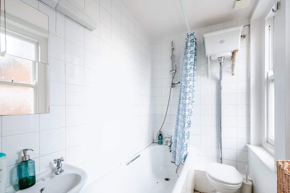 Flat 2 - 136A Brick Lane - Brick Lane 136 F2 - 4.jpg