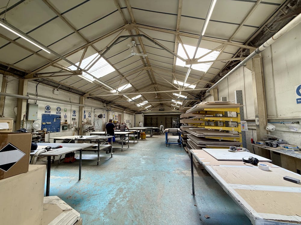 Unit P Hawthorn Industrial Estate - Photo 30062025 10 47 29.jpg