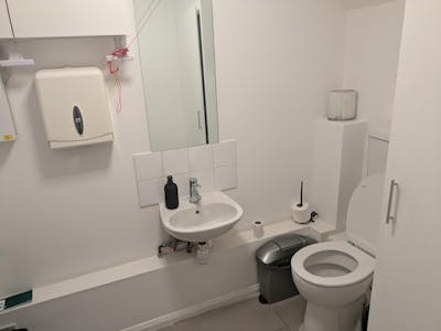 St. Thomas Court, 39 Epsom Road, Guildford, Office To Let - PXL_20251110_163115880.jpg