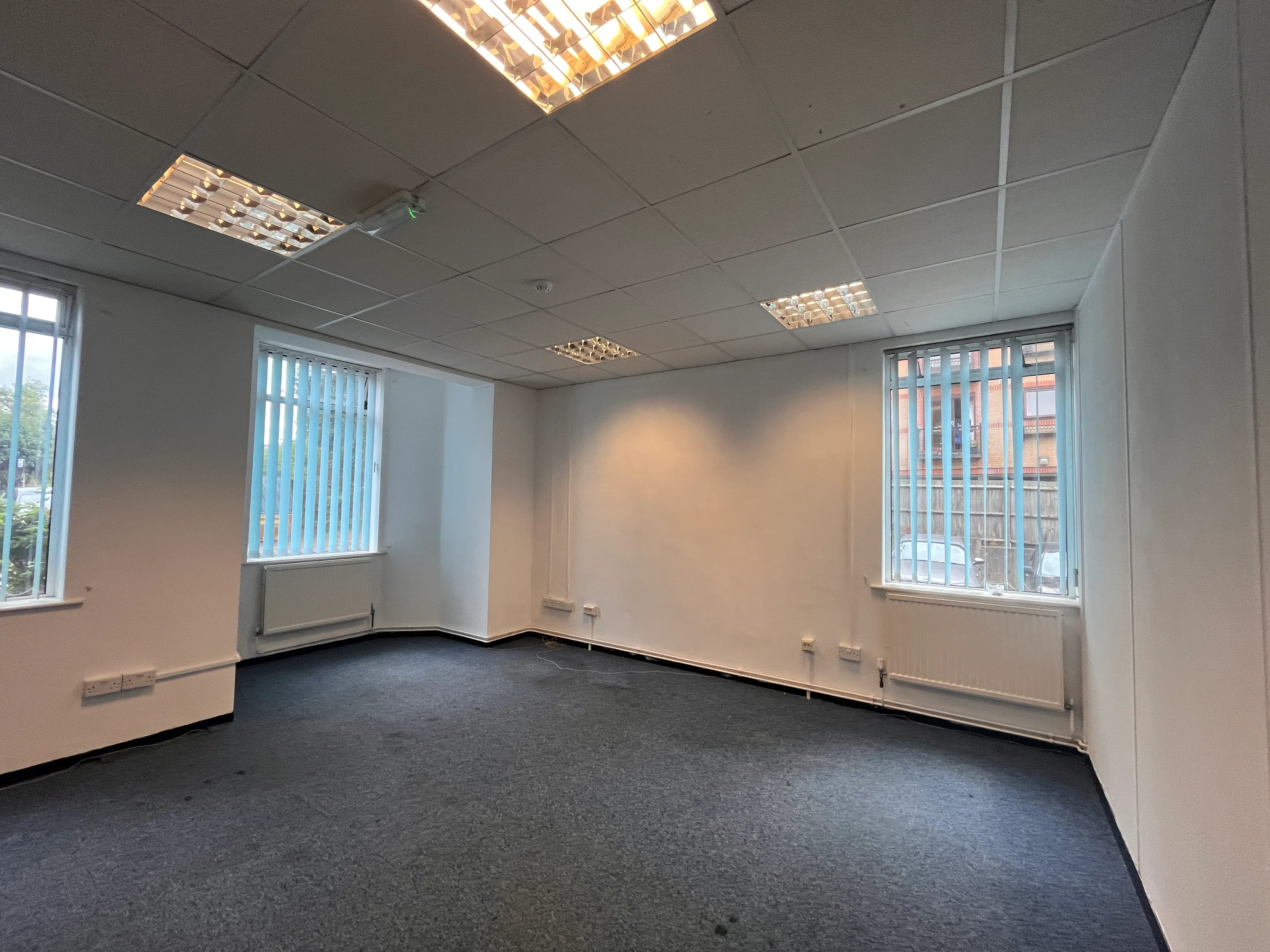Ardenham Court, Aylesbury, Offices To Let - 20260909_151524732_iOS.jpg