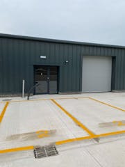 Unit 2 New Barn, Basingstoke, Industrial To Let - IMG_2806.jpg