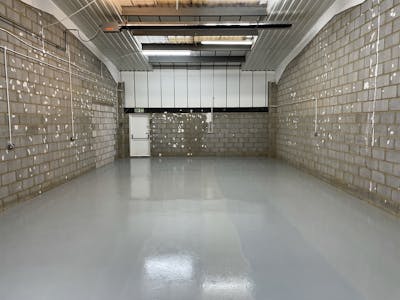 Unit 28 Swan Industrial Estate, Rosemary Road, Wimbledon, Industrial To Let - IMG_3834.JPEG