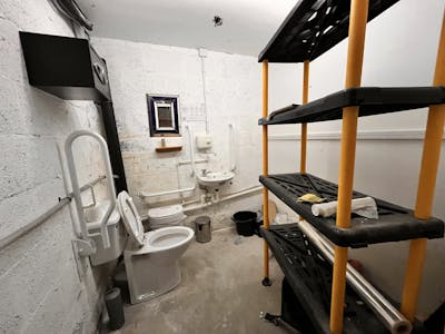 40-42 Parliament Street, Harrogate, Retail For Sale - IMG_7721.jpeg