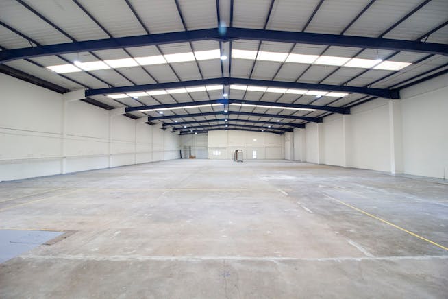 Unit 10b Lyon Way Industrial Estate, Greenford, Industrial / Warehouse To Let - 3.jpg
