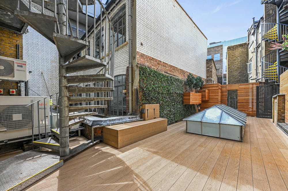 Cinema House, 93 Wardour Street, London, Office To Let - OLBLUECinemaHouse12.JPG