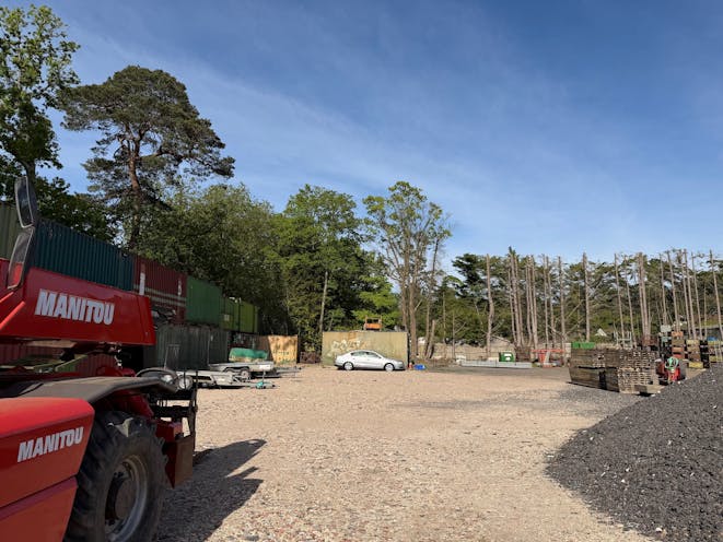 Land at Inhurst Lane, Reading, Open Storage To Let - 10.jpg