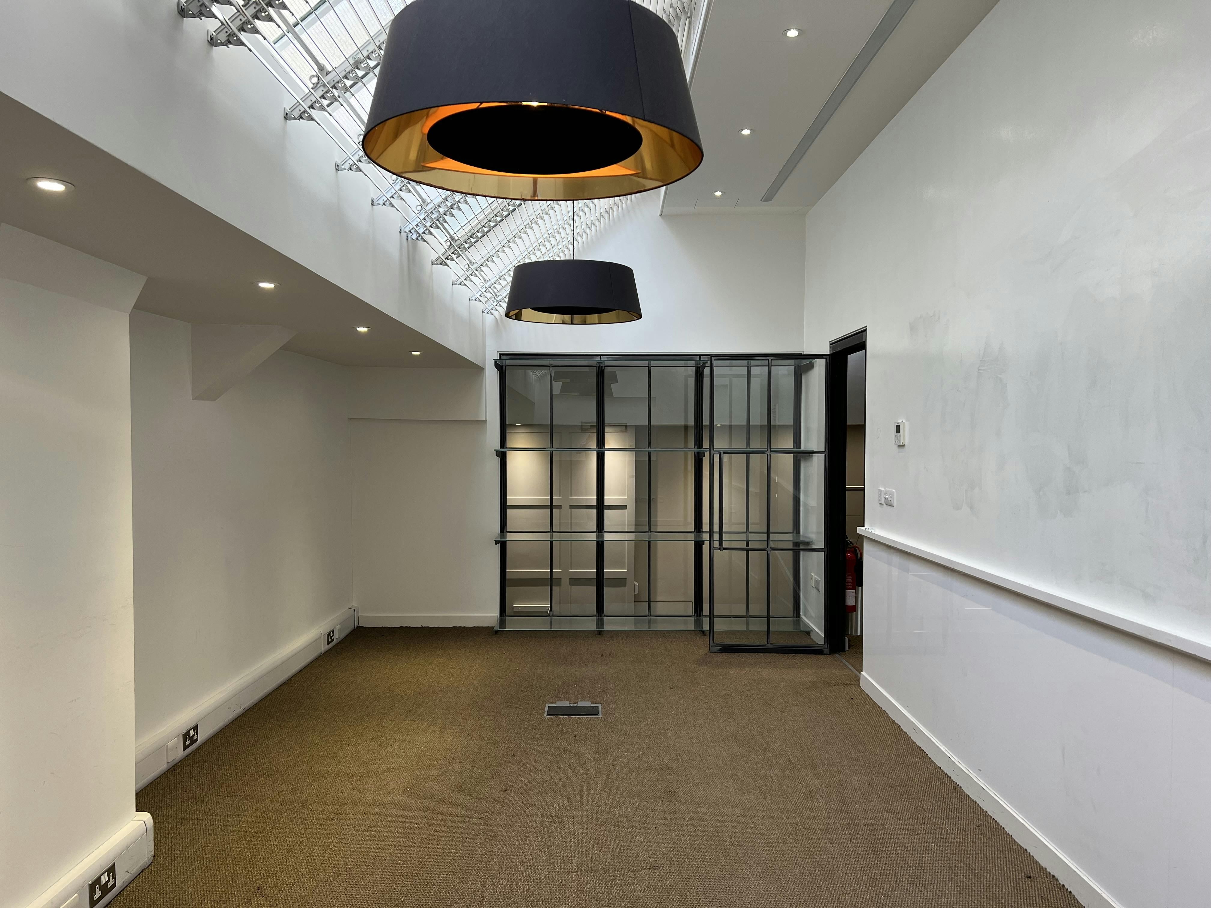 22 Old Bond Street, London, Offices To Let - IMG_3064.JPG