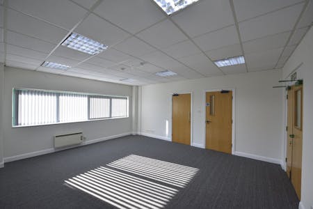 Unit 4B, Mount Pleasant Business Centre, Oldham, Industrial/Logistics To Let - Qk-ppV7Q.jpeg