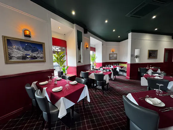 60 cover Indian Restaurant with Huge Potential, 1 Burnbank Road, Hamilton For Sale - IMG_9792.jpg