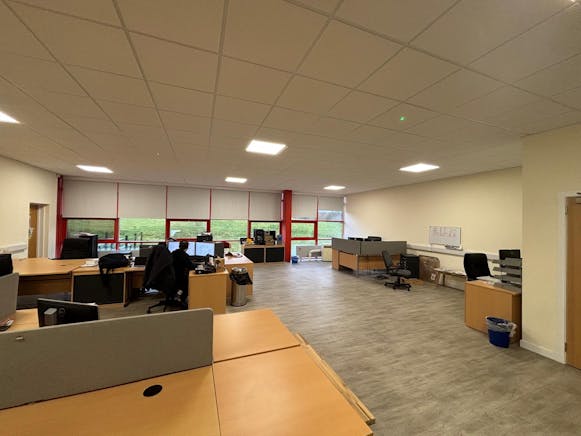 1 Redwood Court, East Kilbride, Industrial / Offices To Let - PHOTO-2026-01-07-09-41-46 4.jpg