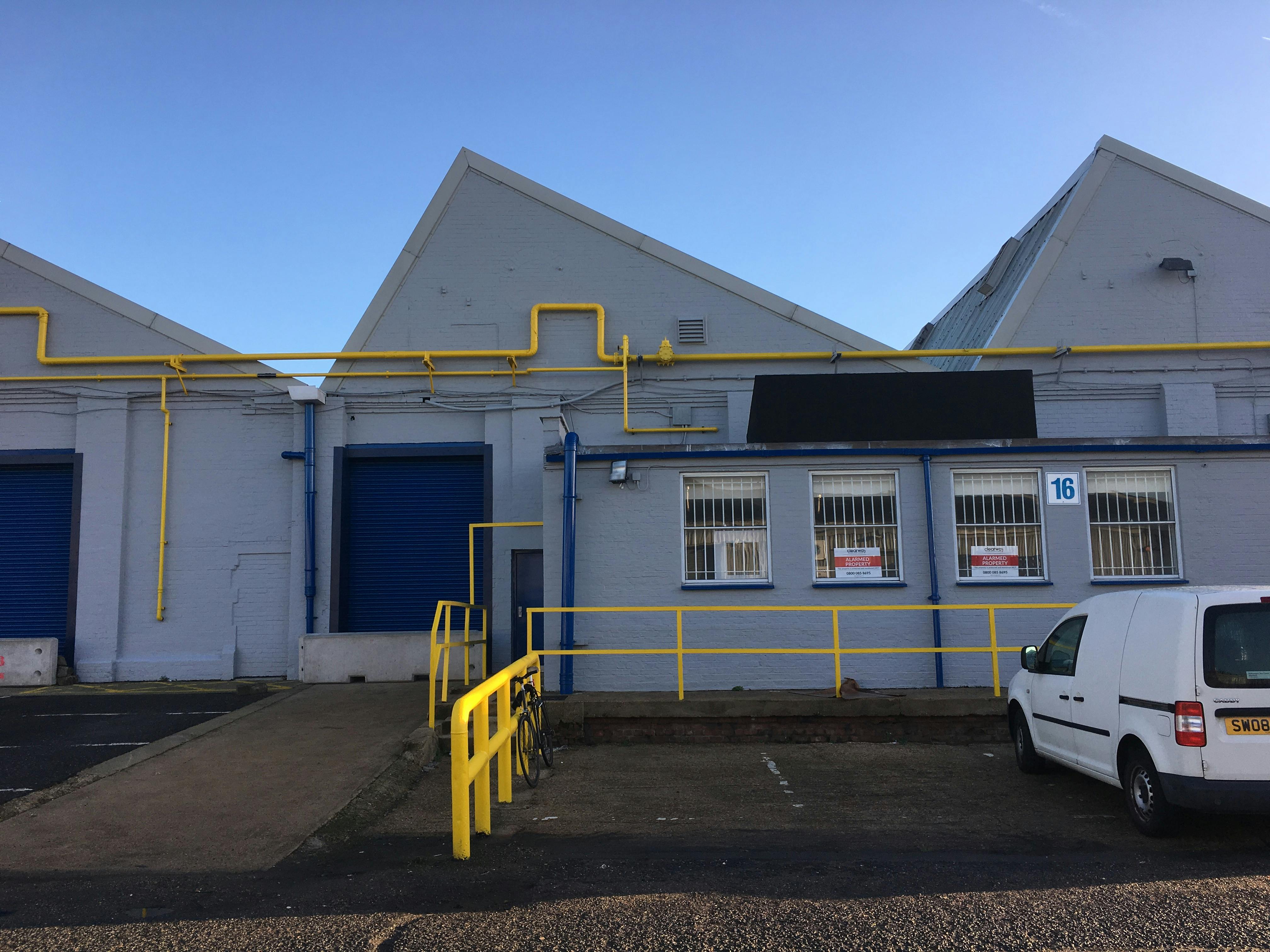 Industrial Unit in London - photo 4