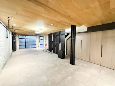 83 Mortimer Street, London, Retail To Let - IMG_5183.jpg