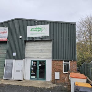 Unit 1, Lexden Lodge, Jarvis Brook, Crowborough, Industrial To Let - 20251017_134515_resized.jpg