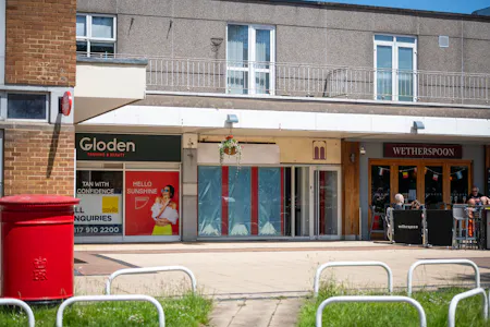 9 South Parade, Bristol, Shopping Centre Unit To Let - 7-9 South Parade #4.jpg