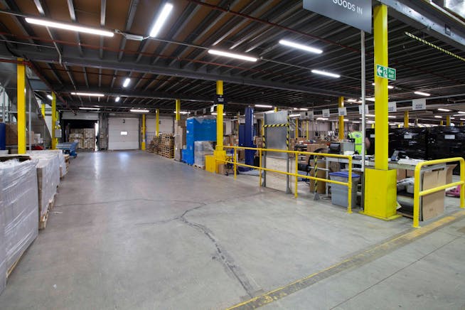 Unit 10C Viscount Way, South Marston Park, Swindon, Industrial To Let - 10 Viscount Road_1958.jpg