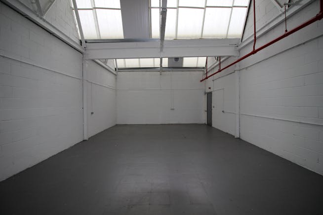 Unit F13, Acton Business Centre, Park Royal, Industrial / Warehouse To Let - IMG_3157.JPG