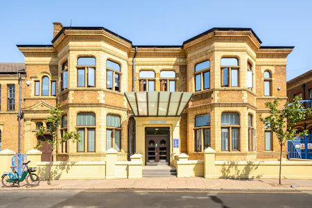 Unit 8 The Linen House, Queens Park, Office For Sale - 1494202-2-6a58abbb8bc3f.jpg