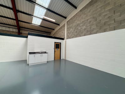 Unit B6 Ashmount Business Park, Upper Fforest Way, Swansea, Industrial To Let - B6 Ashmount 05.jpg