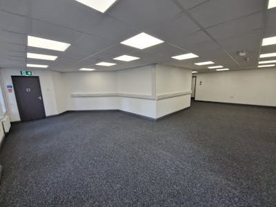 GF Digital House, Hyde, Office To Let - 20231121_130533.jpg