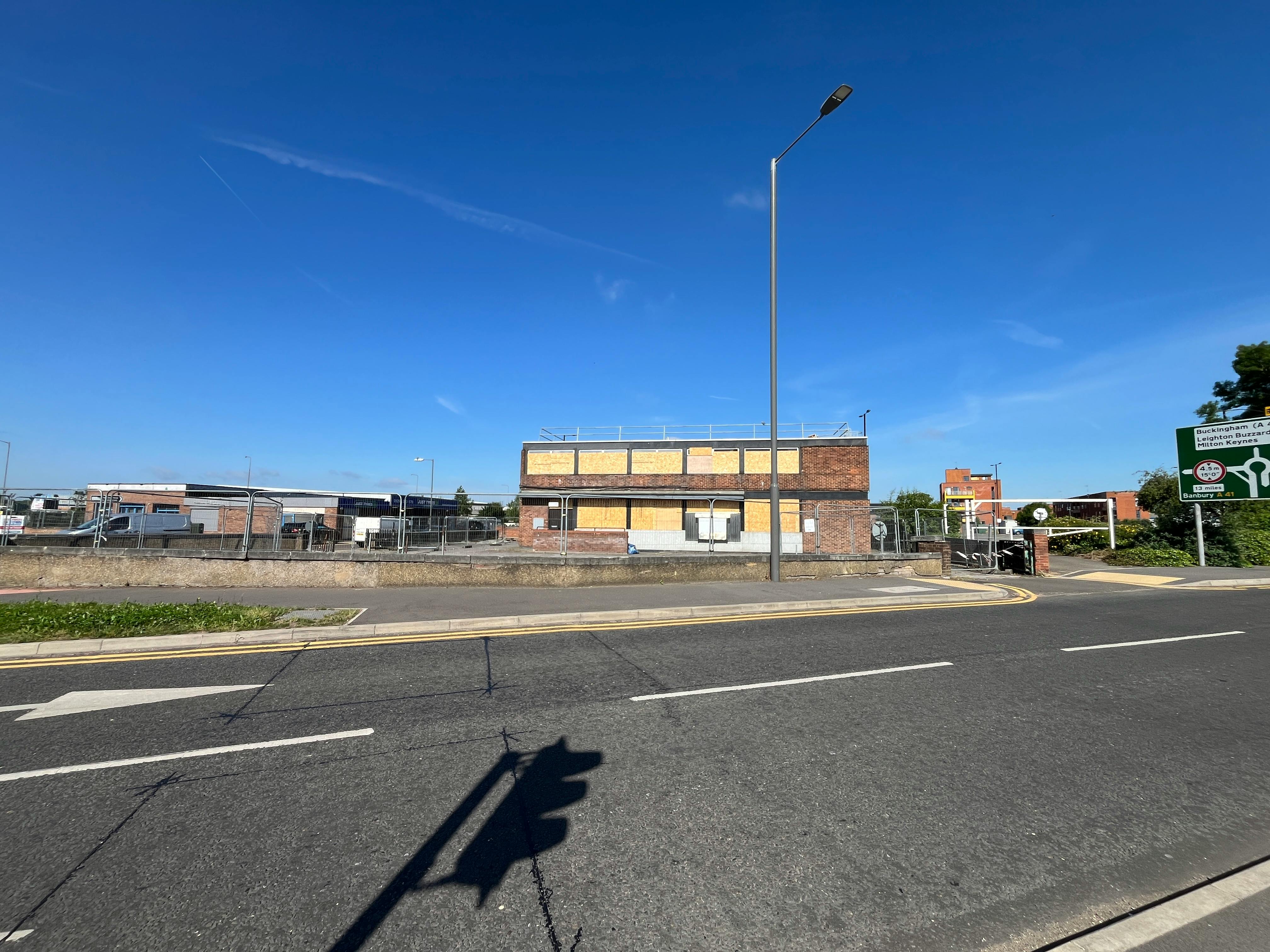 Former Lloyds Bank, 2 Gatehouse Road, Aylesbury For Sale - IMG_2927.JPG