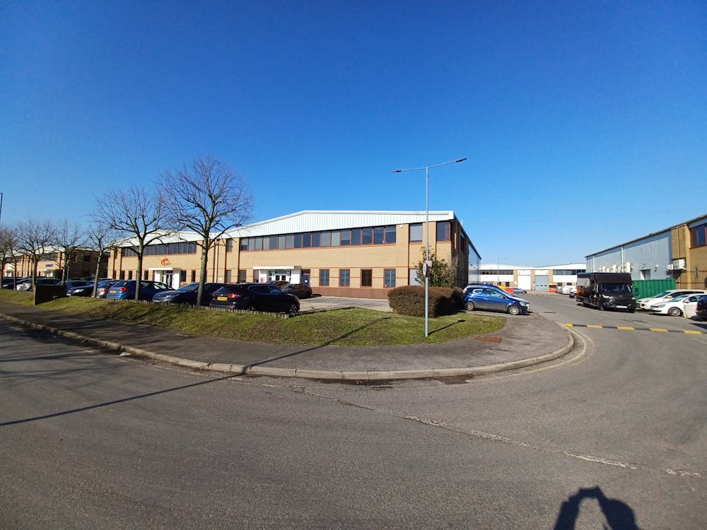 Unit 4 Thorpe Industrial Estate, Alpha Way, Egham - Front view Thorpe Industrial Estate