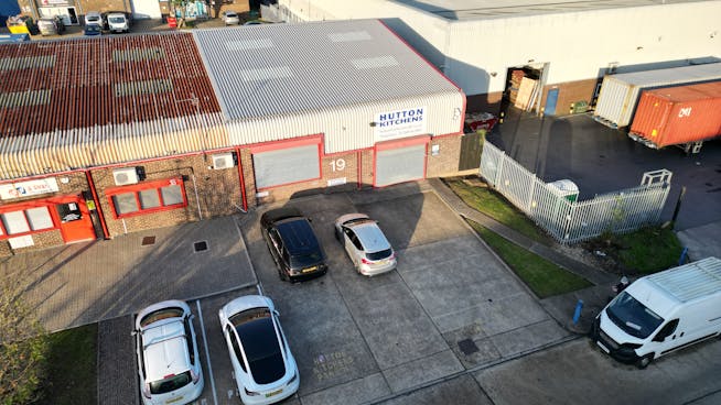 Unit 19 Newlands End, Basildon, Other To Let - dji_fly_20251125_113650_722_1764168083966_photo.jpg