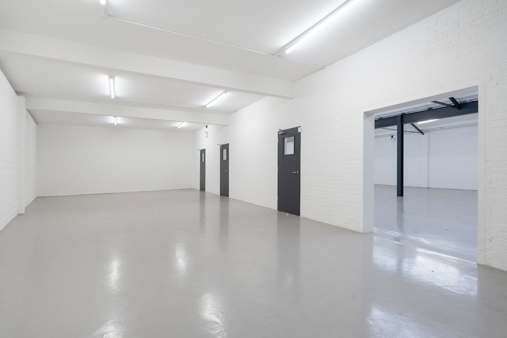 Zennor Trade Park - IW-260124-CA-140-U 15.jpg