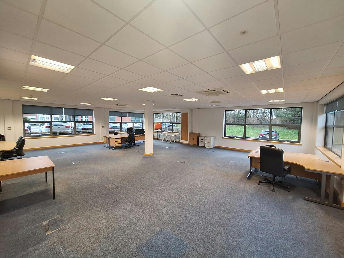 Office in Northwich - photo 3