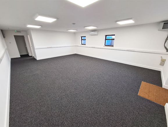 Unit 5b Hulberry Farm, Eynsford, Offices To Let - Unit5BHulberryFarminset.jpg