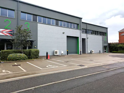 3 & 4 Chertsey Business Park, Chertsey, Industrial / Light Industrial To Let - PXL_20260608_120132997.jpg