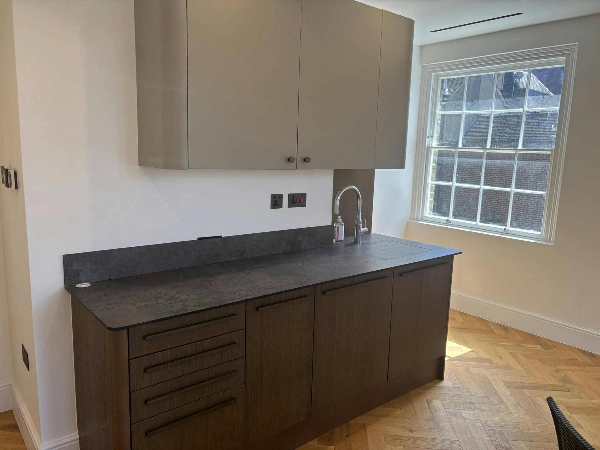 Offices, 7 High Street, Windsor, Offices To Let - IMG_4868.JPEG