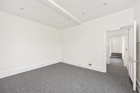 Coach House, 26 Marlborough Place, Brighton, E (Commercial / Business / Service) / Education / F1 (Learning and Non-Residential Institutions) / Healthcare / Office / Other - Health / Nursery / Church / Education To Let - Marlborough Place 26-010.JPG